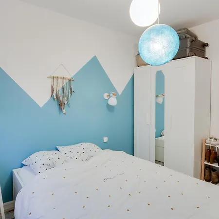 Comme Chez Vous - 3 Et Un Canapé-lit