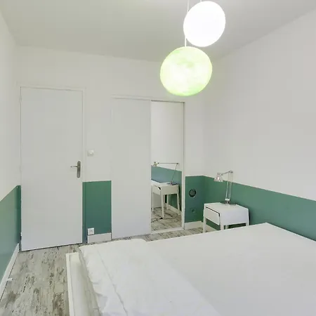 Comme Chez Vous - 3 Et Un Canapé-lit *
